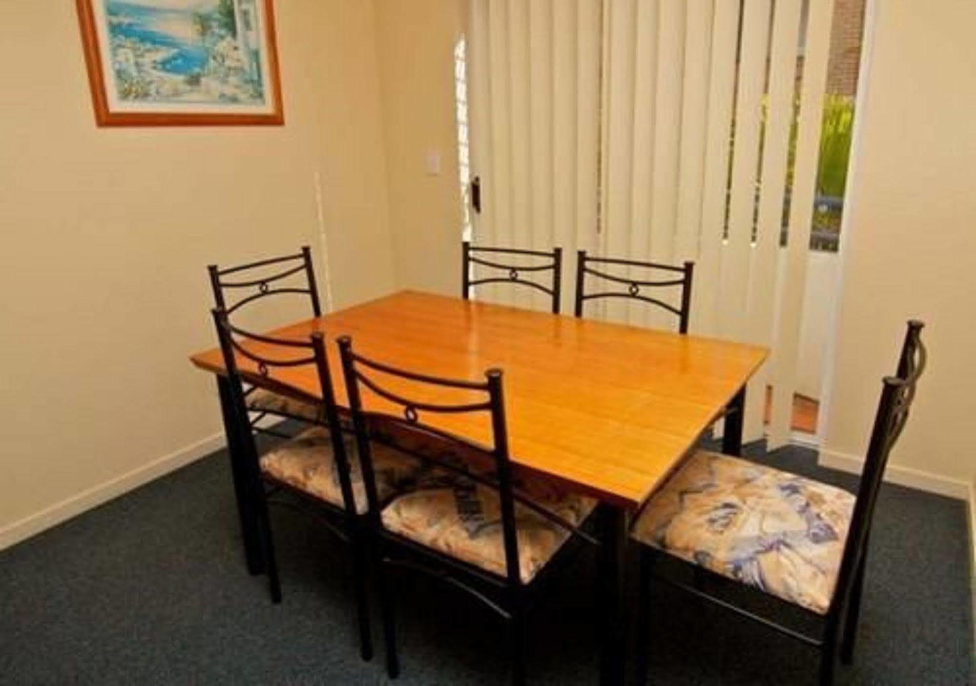 Blue Water Bay Villas 3* Gold Coast