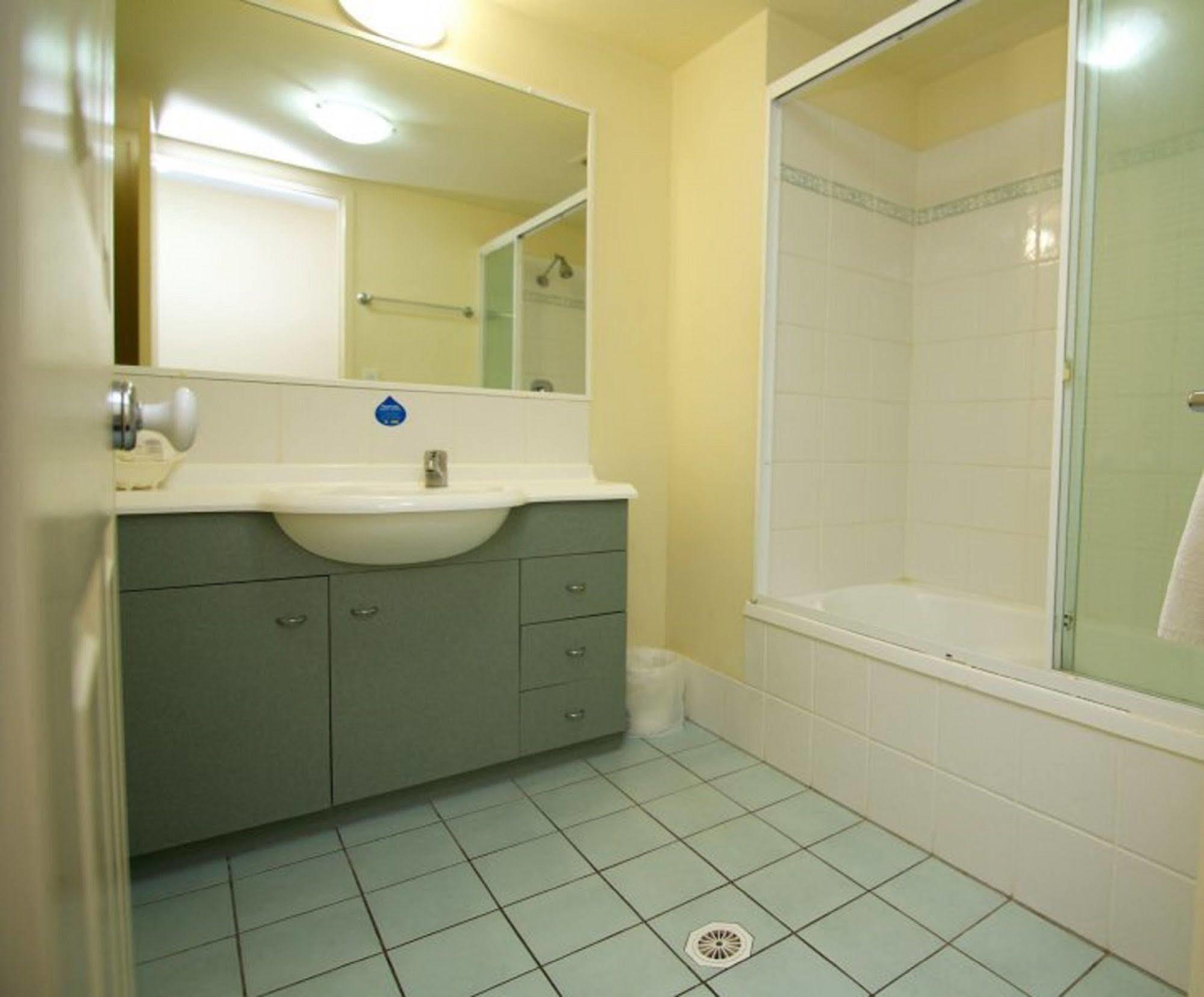 Blue Water Bay Villas Aparthotel 3*