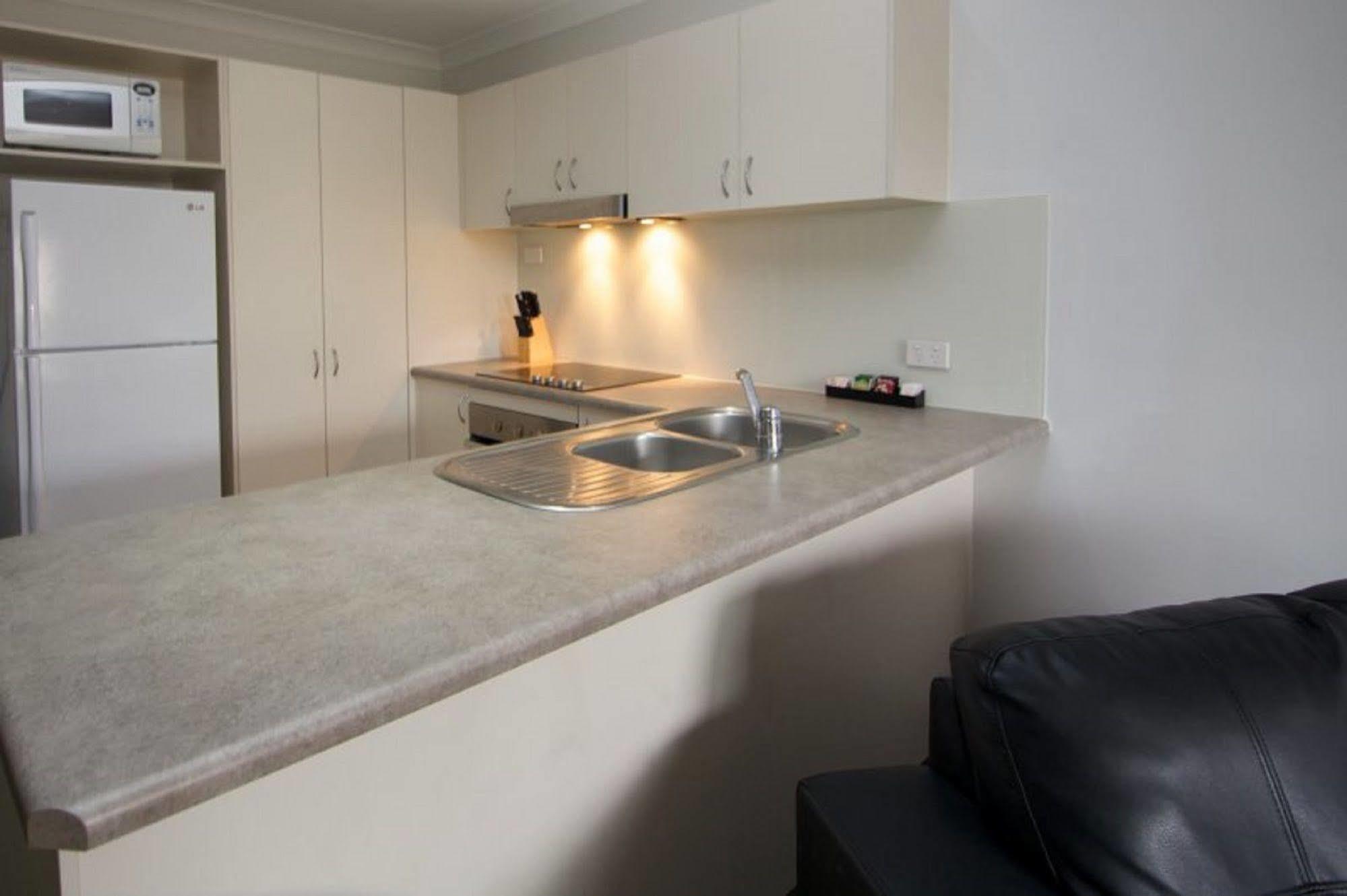Aparthotel Blue Water Bay Villas Gold Coast