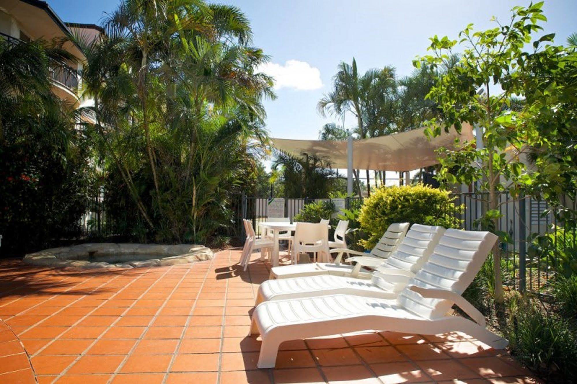 Blue Water Bay Villas 3*